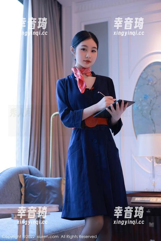 秀人网 - 大琪琪Emily的网袜奇遇：观看如何变身‘潮流猎手’！