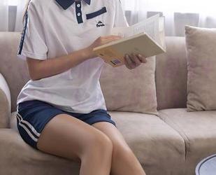 秀人网 – 白衬衫和王曼柔，图包中的古怪组合，让人无从抵挡。