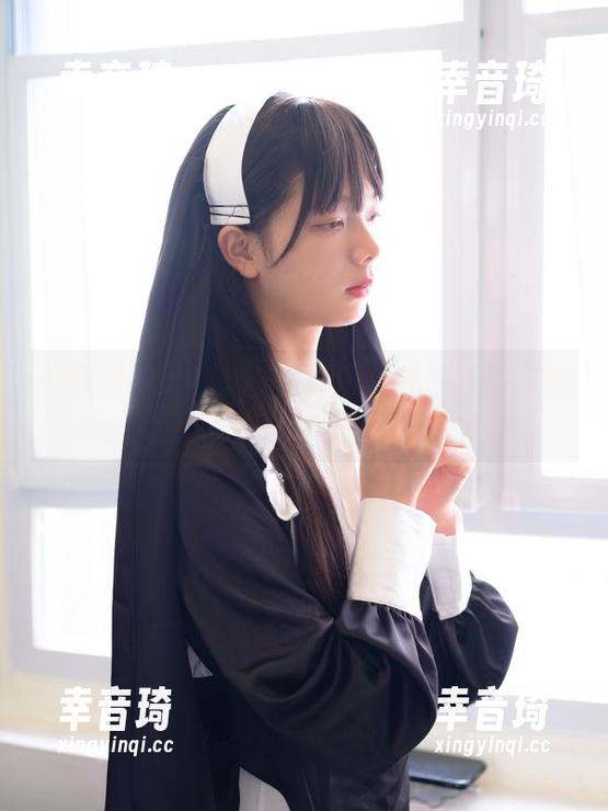 稚乖画册 - 在线一键获取：赤西夜夜和她的修女系列