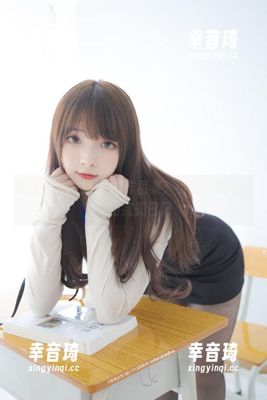 紧急企划 - 黑丝JK作品集：小恩，腿与裙子的完美日记