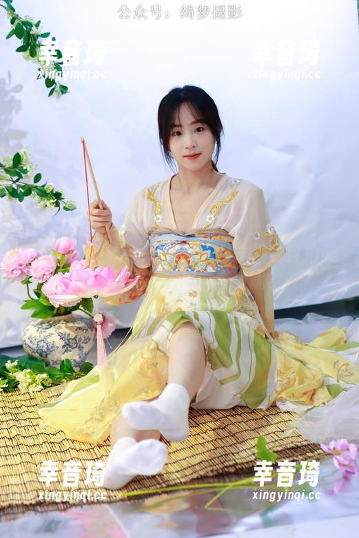 绮梦摄影-桃桃 绮梦摄影 - 你还在想什么?桃桃的自拍美图直接让你想起哪些事呢?