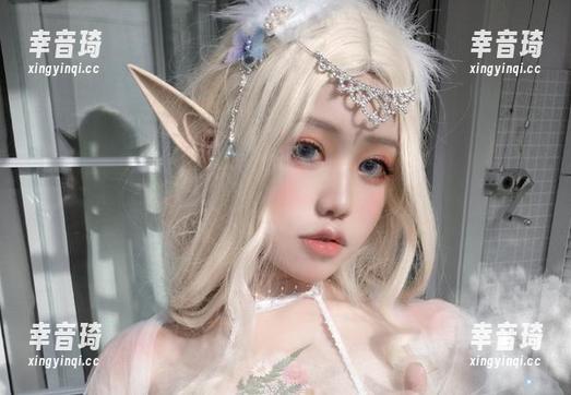 千姿百态总有不一样，点击观看芊川一笑MNK的紫式部泳装！