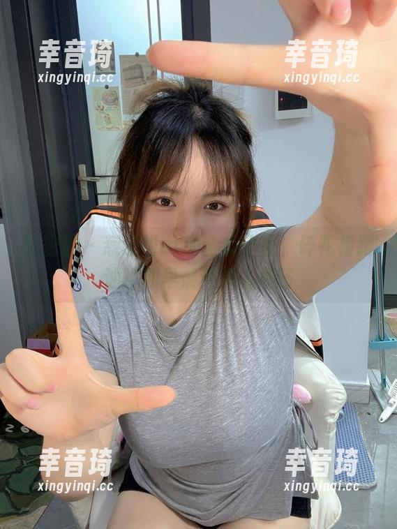 微密圈 - 葱油饼er的全套作品，碎花裙跟油腻的早晨还真有点搭