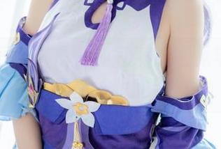 你以为可爱只是一种气质？里见年一的写真集分享了我的努力！
