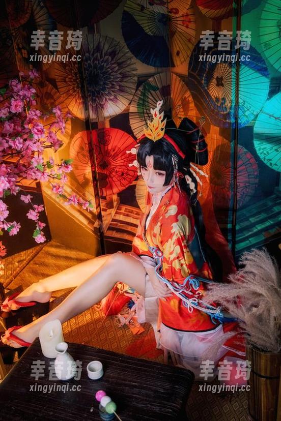 金鱼yui狂欢夜，高级高清图册：这就是她的神都夜行录！