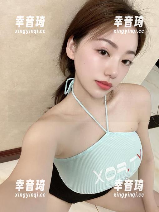 微密圈 - 雪怡妹纸今天值得在线关注，温顺又不失个性，期待原图中的更多惊喜。