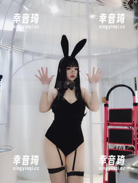 雪晴嘟嘟 当雪晴嘟嘟穿上连衣裙,最新合集真的是个挑战!
