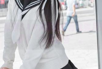女仆？雪琪SAMA教我如何找到月光下的那个‘完美服务’。