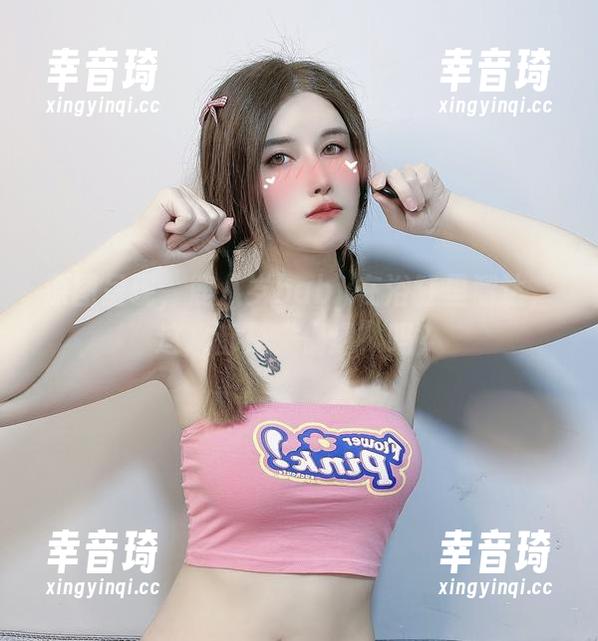 原图呈现，鹿八岁baby在浴缸里溜达，这水都是“偶遇”吗？